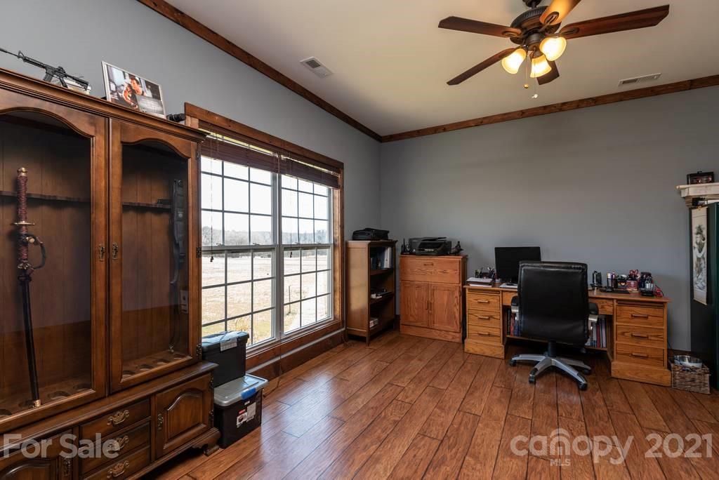 1775 Travis Road Conover, NC 28613 - Photo 31 of 48 Gallery Image 31