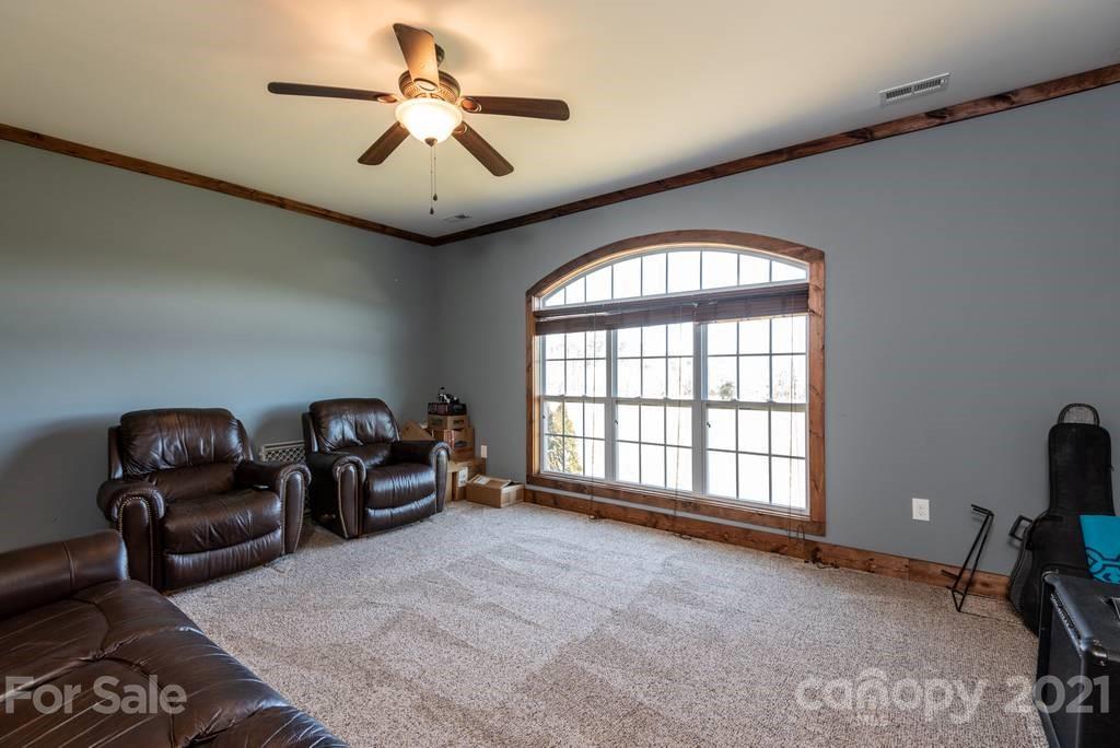 1775 Travis Road Conover, NC 28613 - Photo 32 of 48 Gallery Image 32
