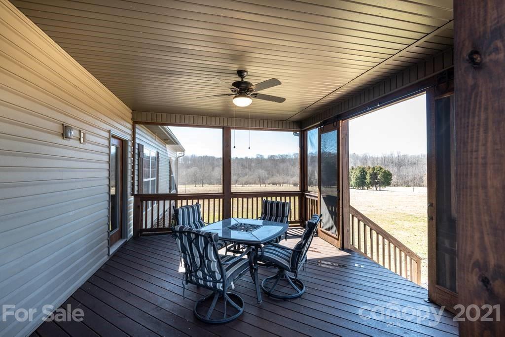 1775 Travis Road Conover, NC 28613 - Photo 7 of 48 Gallery Image 7