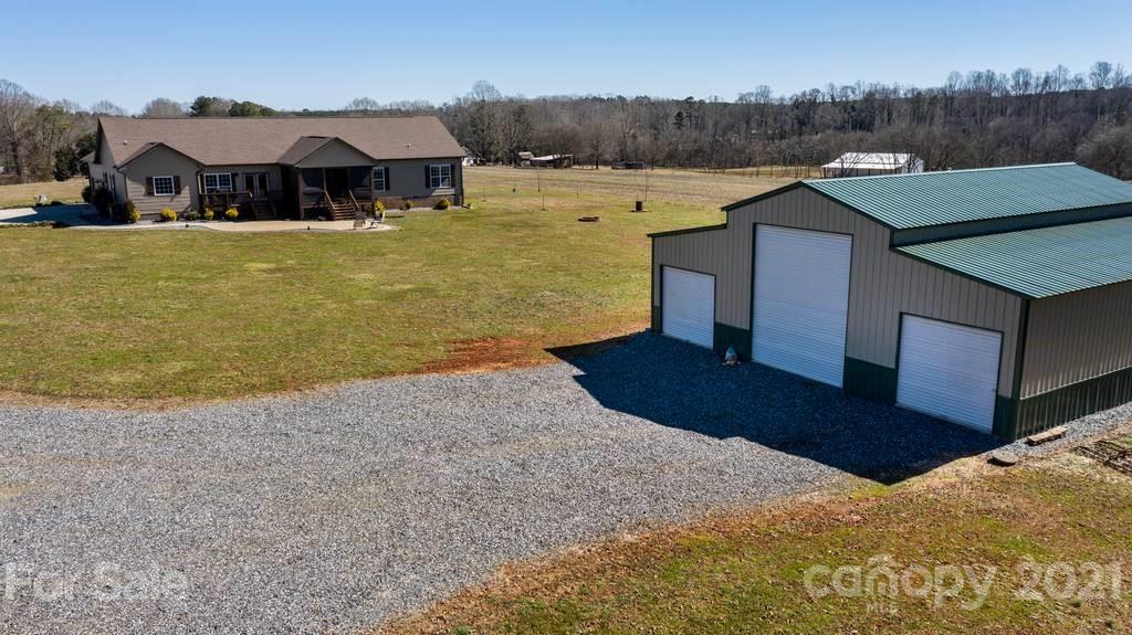 1775 Travis Road Conover, NC 28613 - Photo 10 of 48 Gallery Image 10