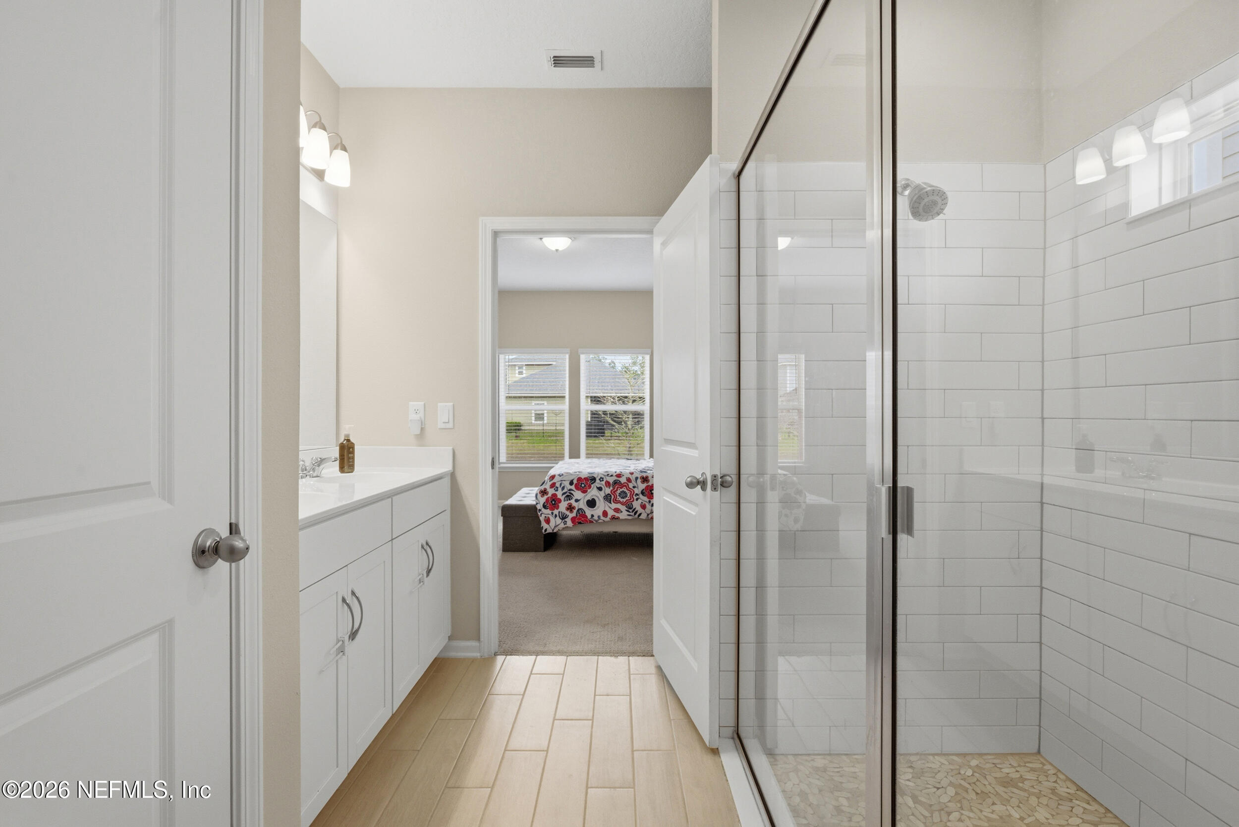 635 Sycamore Way Orange Park, FL 32073 - Photo 17 of 42 Main bathroom