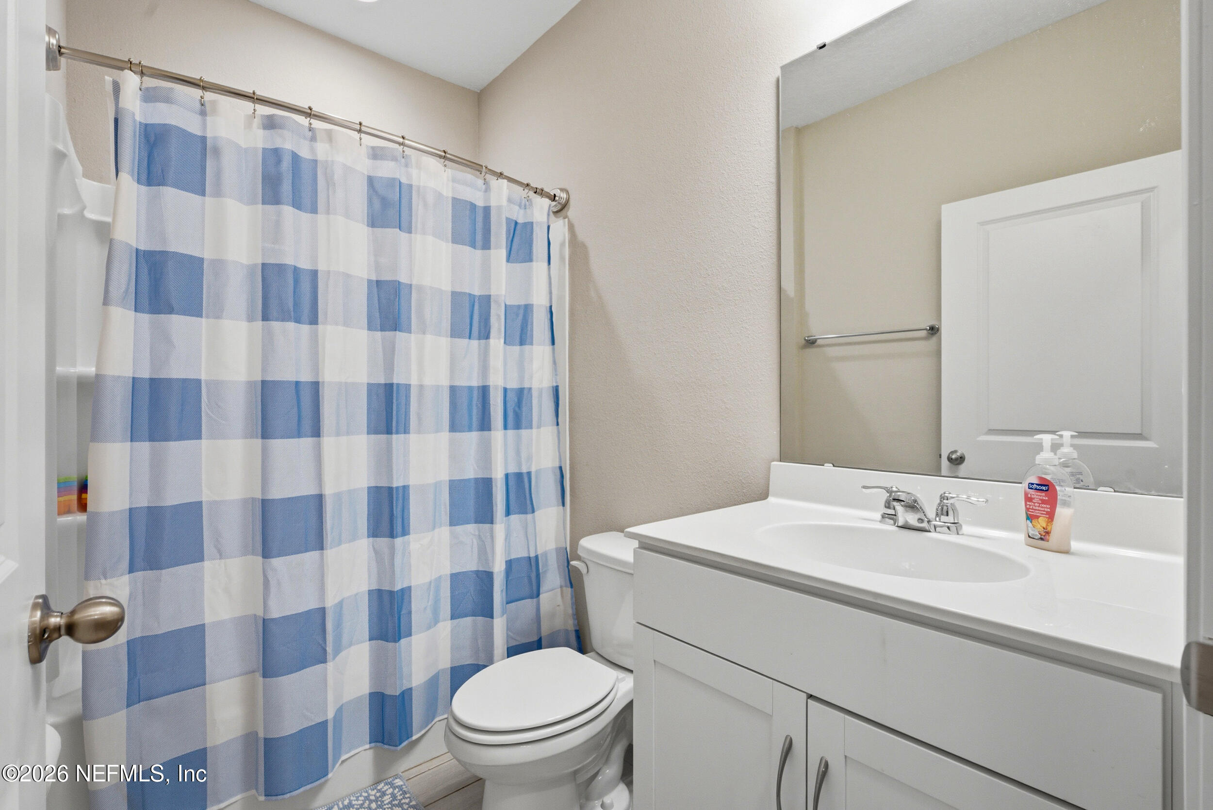 635 Sycamore Way Orange Park, FL 32073 - Photo 20 of 42 Guest bath