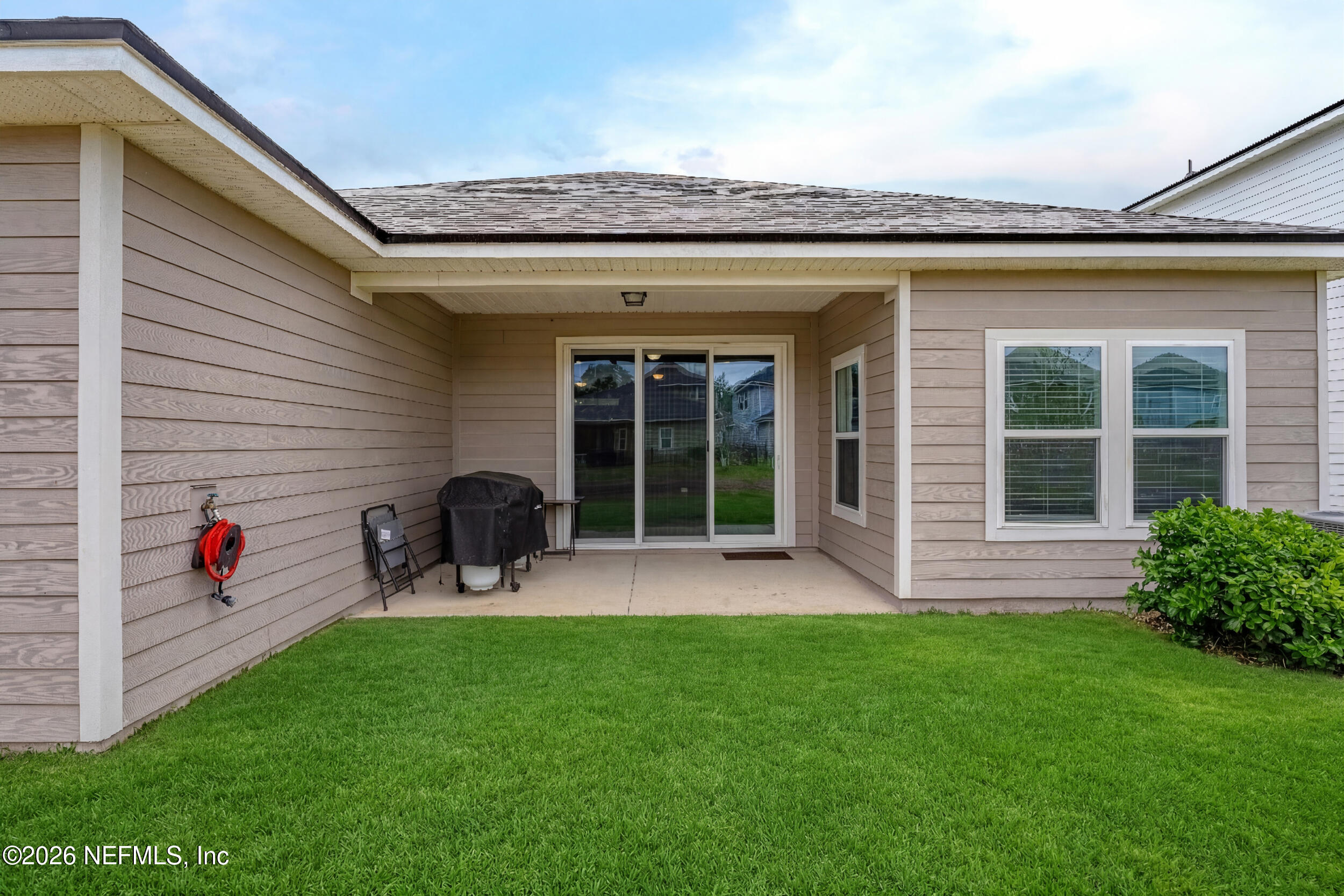 635 Sycamore Way Orange Park, FL 32073 - Photo 23 of 42 Covered lanai