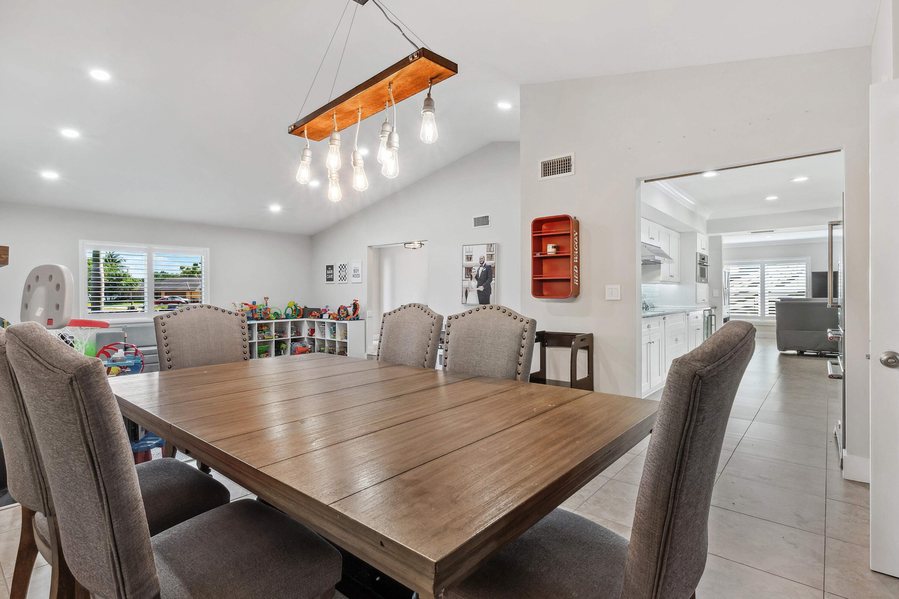 9285 Old Pine Road Boca Raton, FL 33428 - Photo 15 of 55 009-9285OldPineRoad-BocaRaton-FL-33428-F