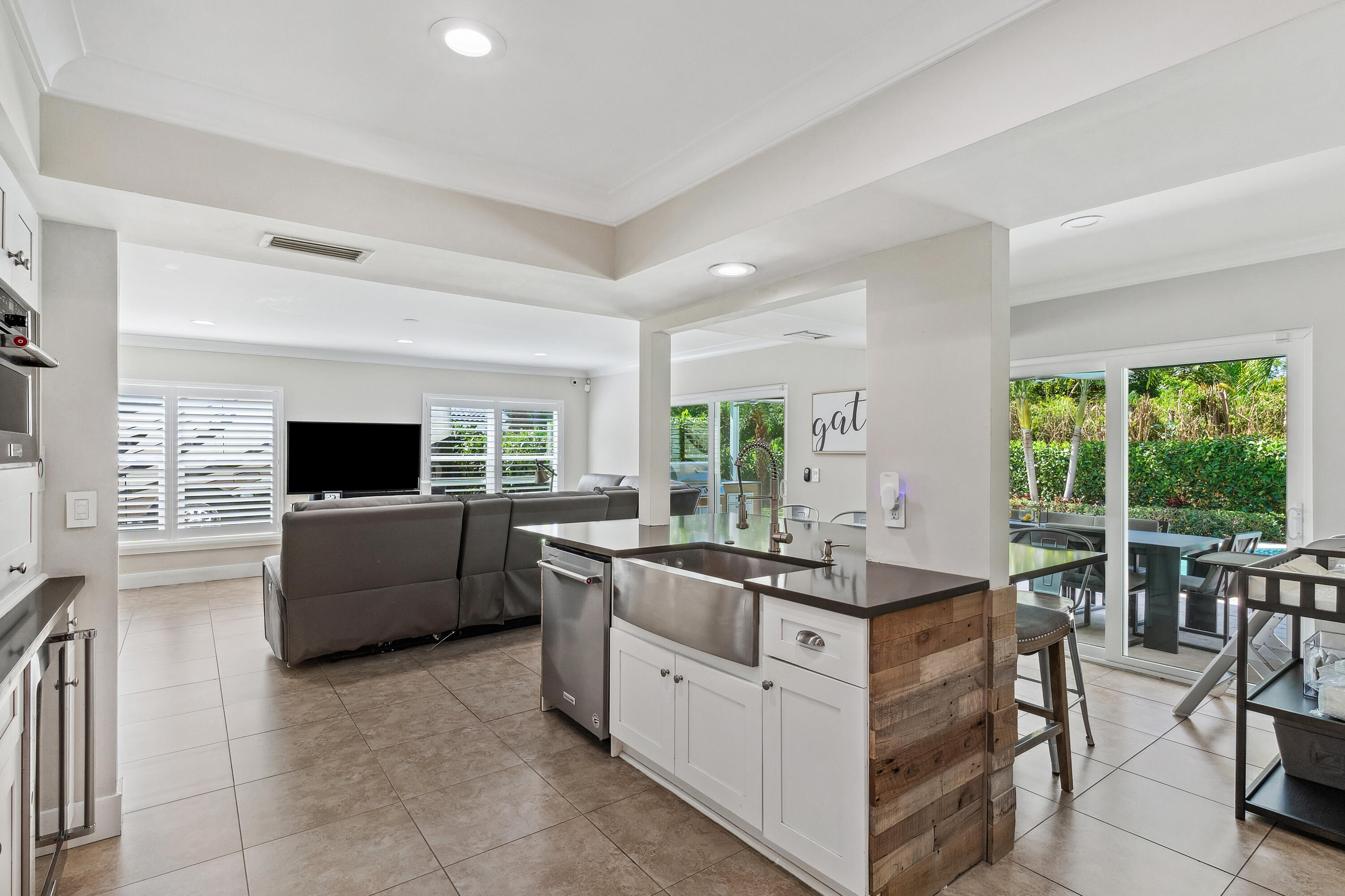 9285 Old Pine Road Boca Raton, FL 33428 - Photo 16 of 55 011-9285OldPineRoad-BocaRaton-FL-33428-F