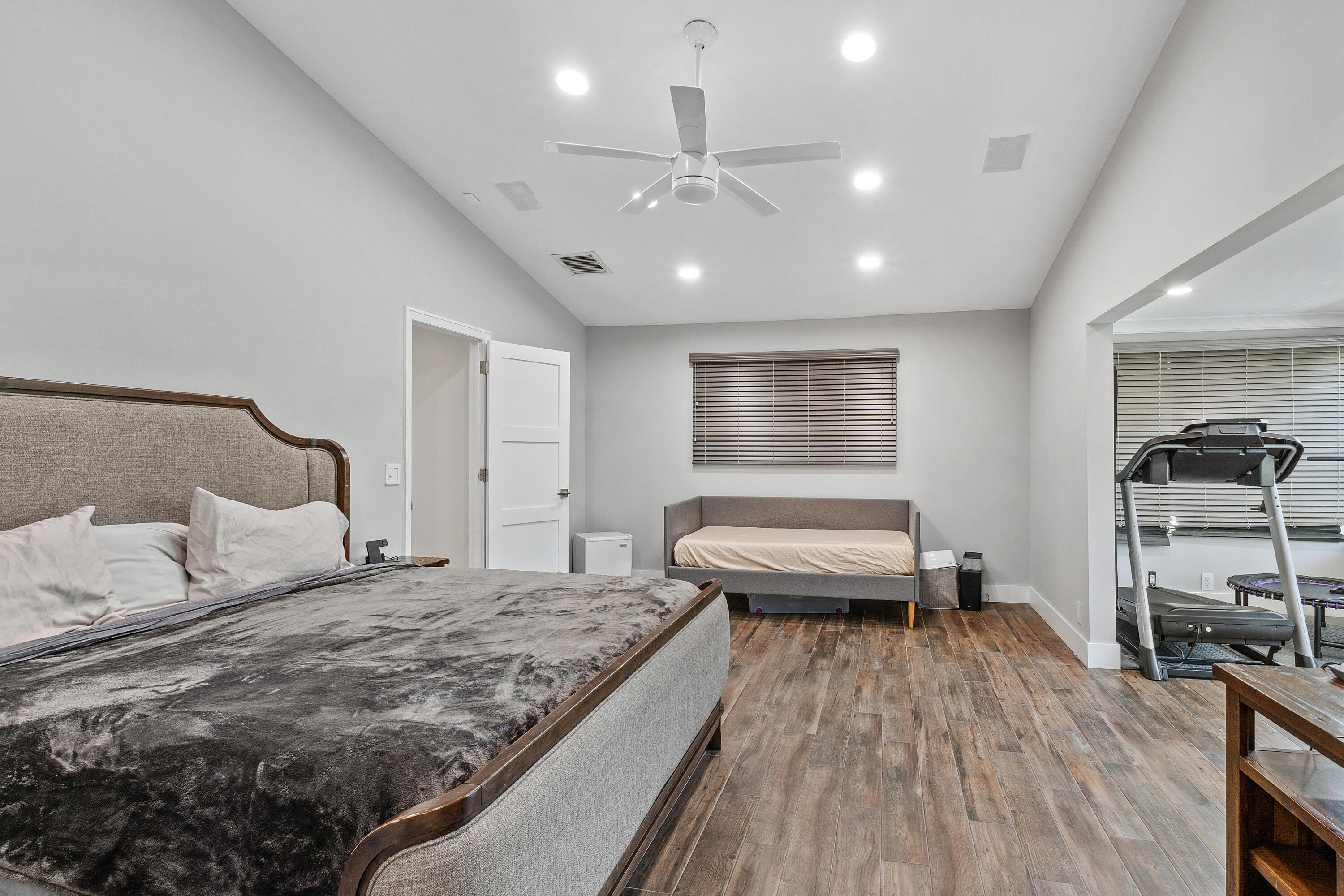 9285 Old Pine Road Boca Raton, FL 33428 - Photo 25 of 55 Master bedroom