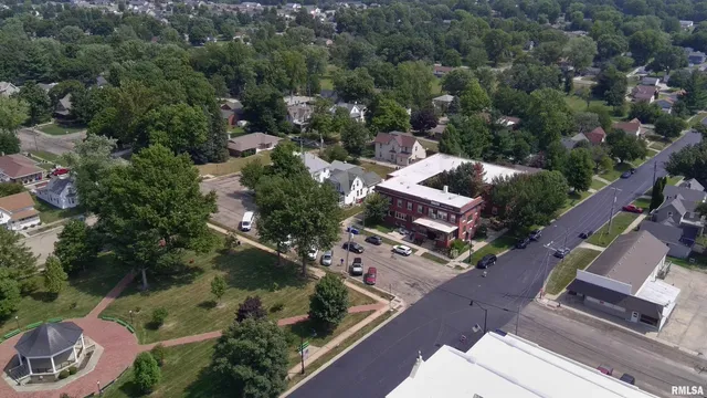 $2,995,000 | 101 North Rose Street, Elmwood, IL 61529