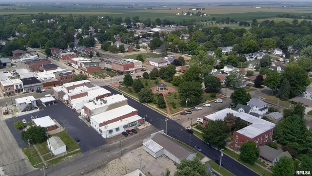 $2,995,000 | 101 North Rose Street, Elmwood, IL 61529