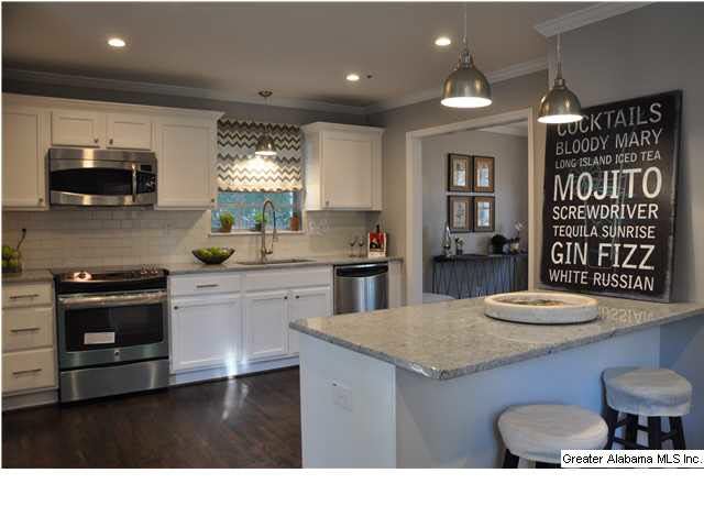 1612 Saulter Road Birmingham, AL 35209 - Photo 8 of 19