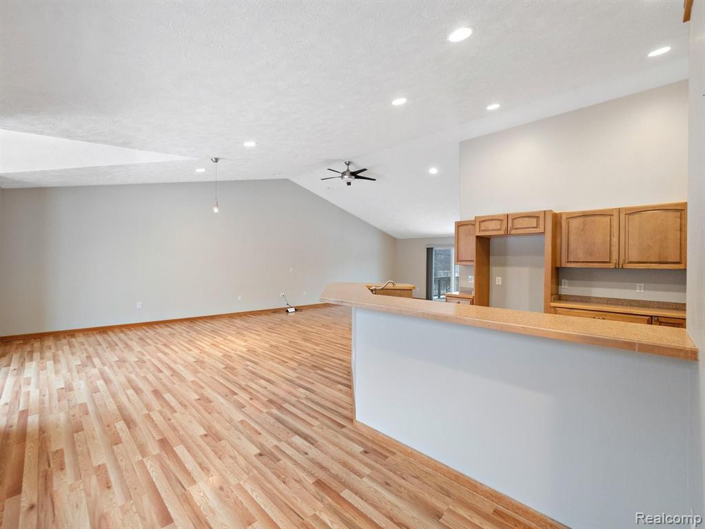 5300 Argentine Road Howell, MI 48855 - Photo 8 of 42