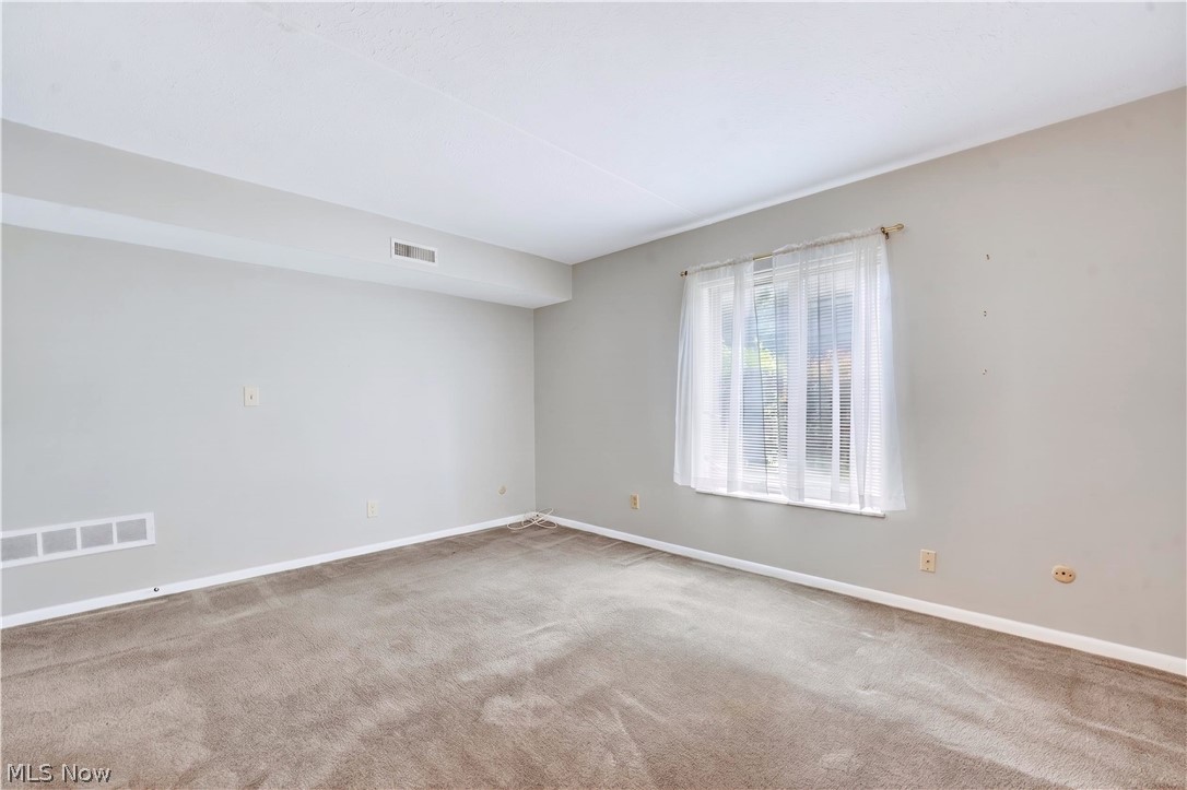 22936 Mastick Road, Unit 101 Cleveland, OH 44126 - Photo 20 of 27