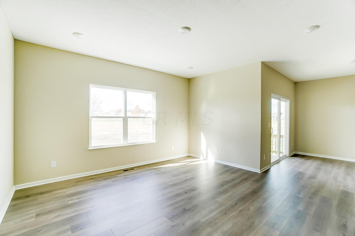 325 Blue Ridge Ostrander, OH 43061 - Photo 6 of 10 Chatham-Cali Greatroom Dining