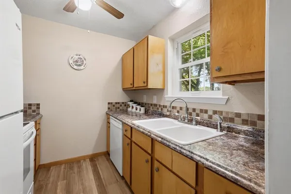 $295,000 | 2415 North Shore Drive, Bonham, TX 75418