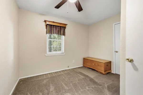 $295,000 | 2415 North Shore Drive, Bonham, TX 75418