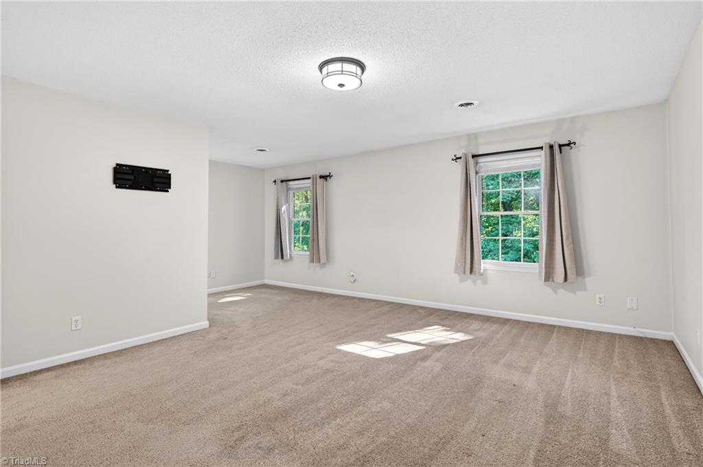534 Lindley Road Greensboro, NC 27410 - Photo 22 of 48