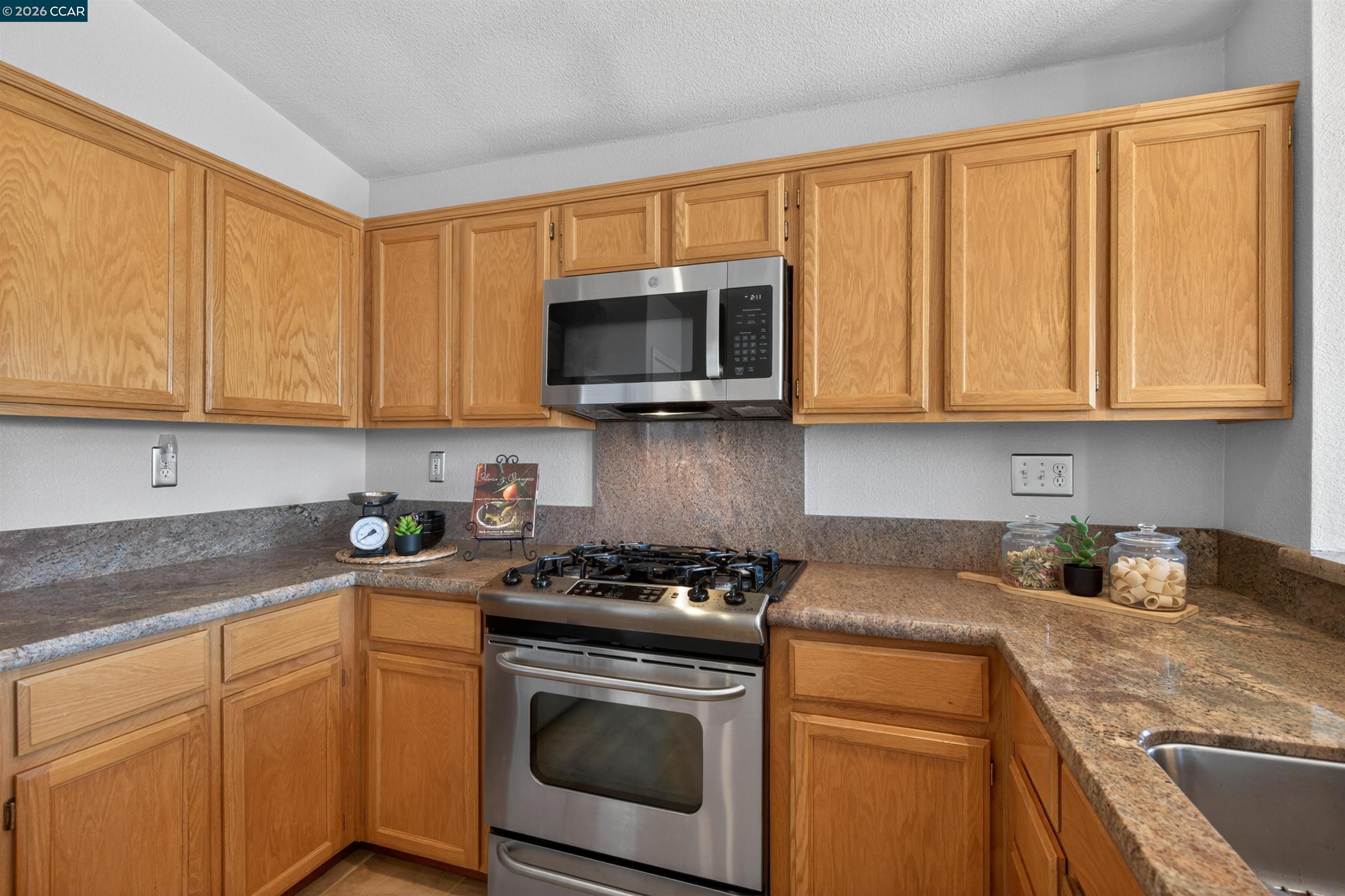 549 Burdick Drive Bay Point, CA 94565 - Photo 12 of 41