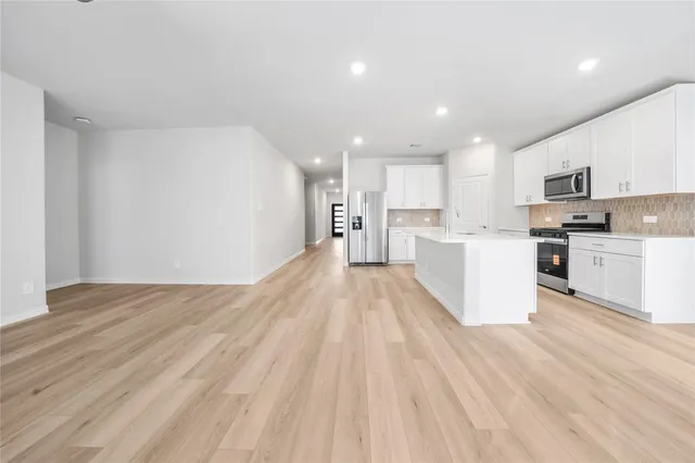 $2,295 | 521 Midnight Oak Drive, McKinney, TX 75069