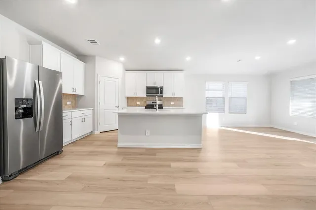 $2,295 | 521 Midnight Oak Drive, McKinney, TX 75069