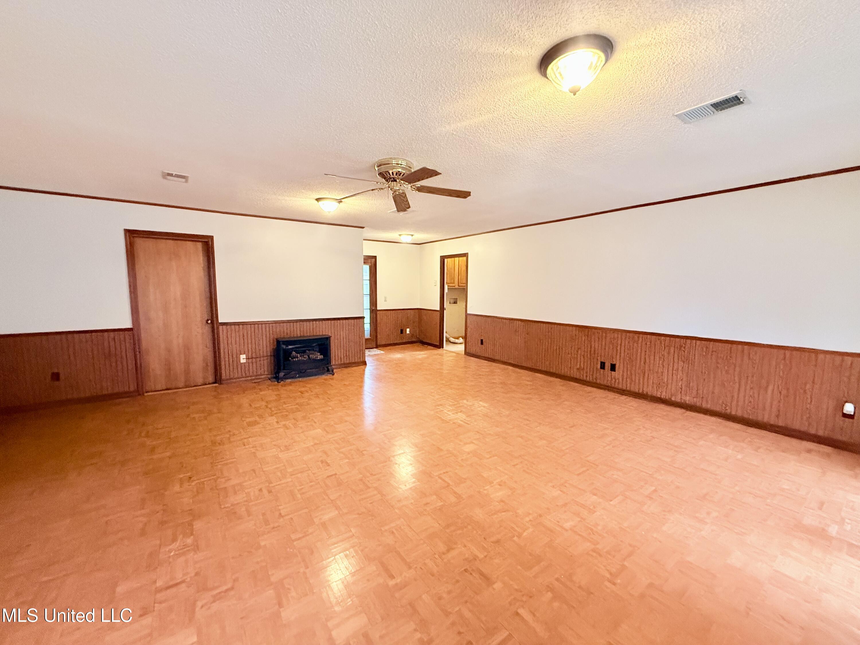 649 Old Hickory Road Grenada, MS 38901 - Photo 12 of 22 IMG_5869