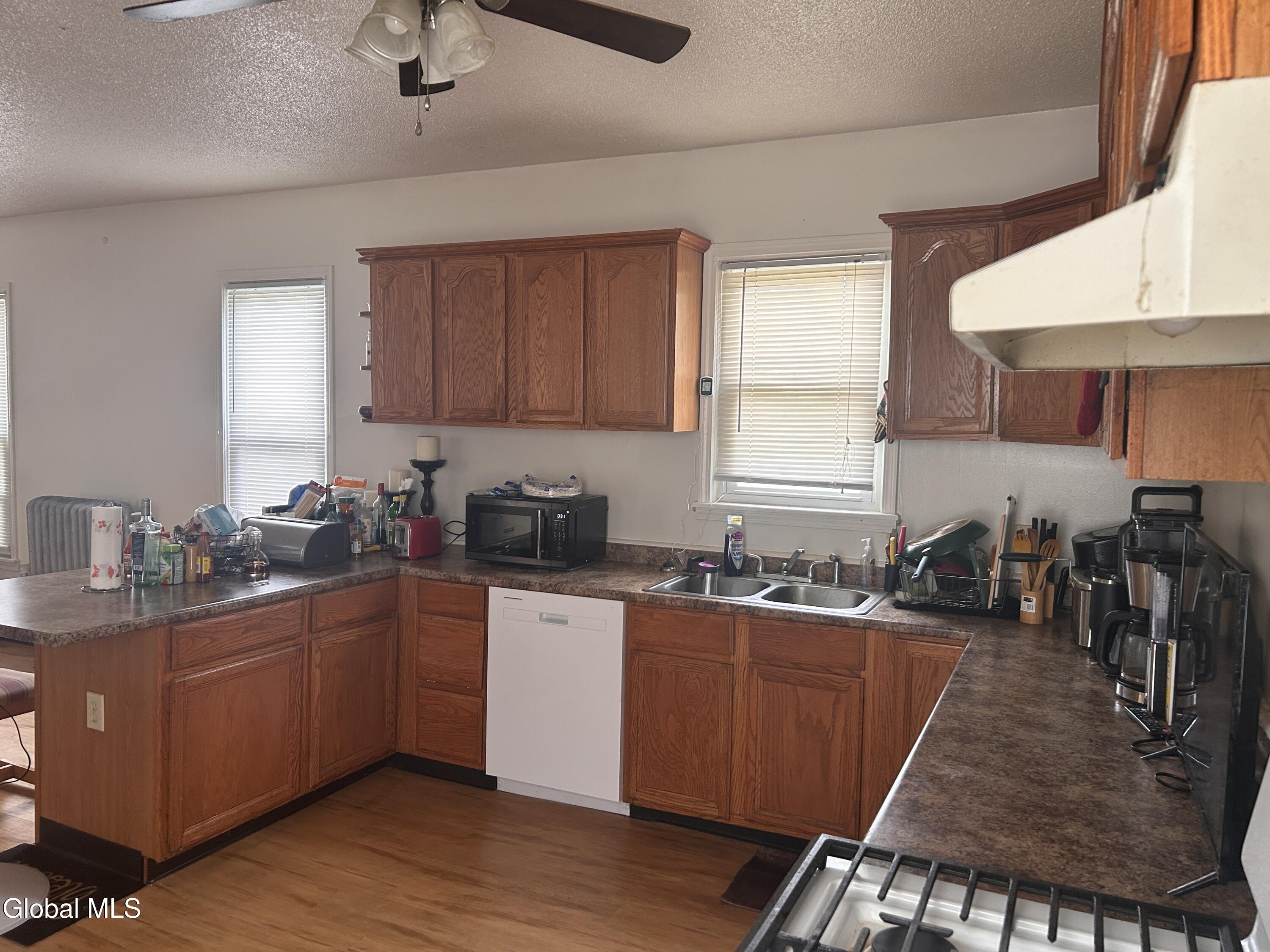 425 3rd Street Schenectady, NY 12306 - Photo 19 of 30 IMG_2727