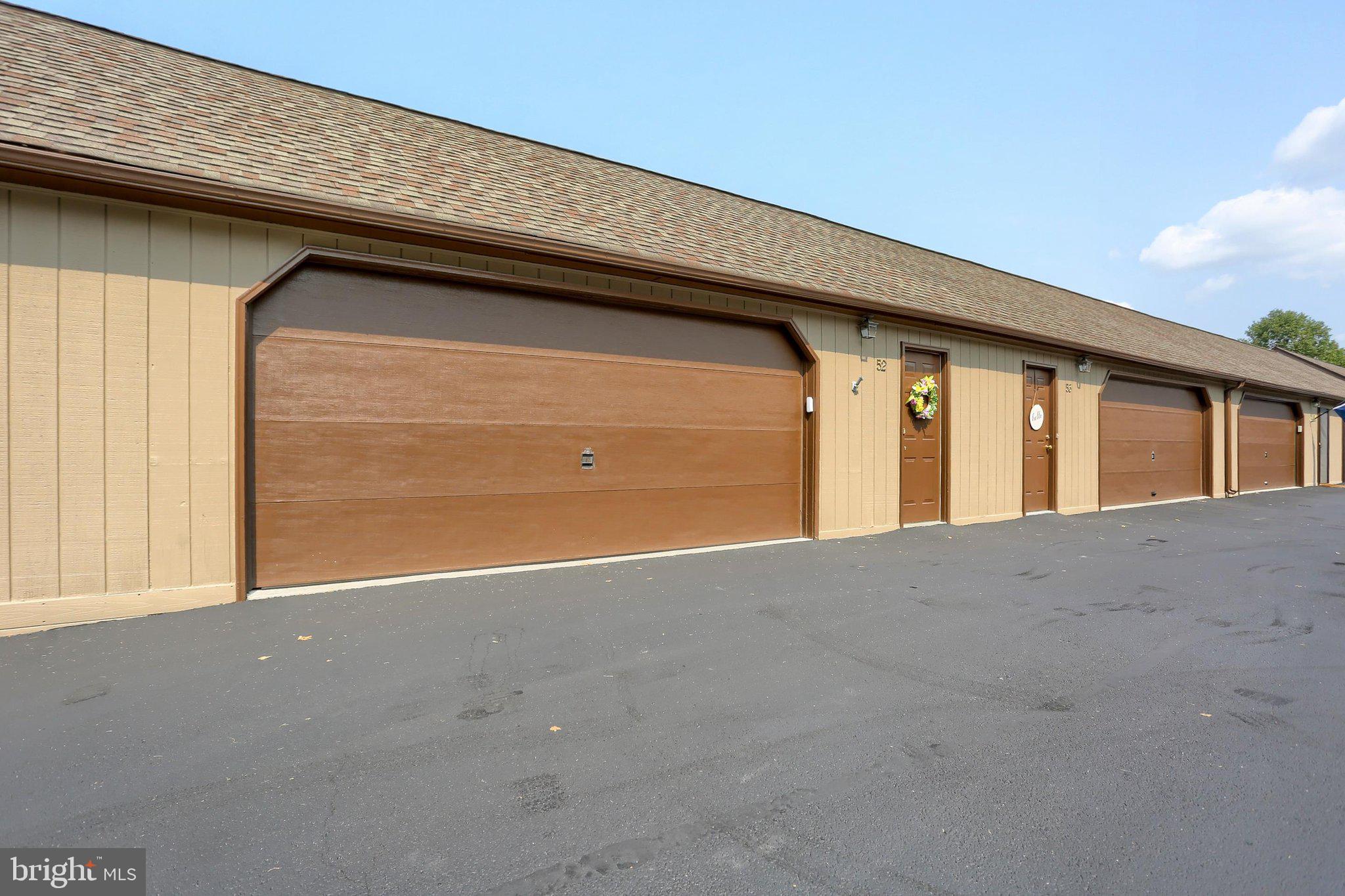 52 Devonshire Square Mechanicsburg, PA 17050 - Photo 40 of 44 Gallery Image 40