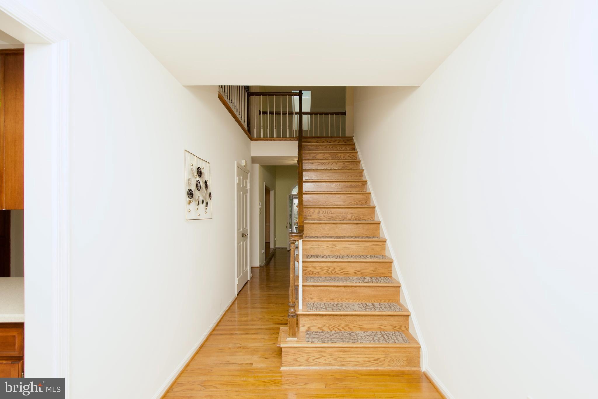 7443 Crestberry Lane Bethesda, MD 20817 - Photo 5 of 46 a view of entryway