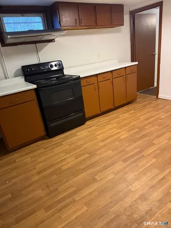 $1,600 | 120 Evergreen Avenue, Hartford, CT 06105