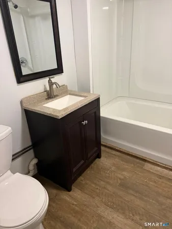 $1,600 | 120 Evergreen Avenue, Hartford, CT 06105