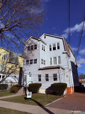 $1,600 | 120 Evergreen Avenue, Hartford, CT 06105