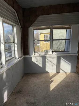 $1,600 | 120 Evergreen Avenue, Hartford, CT 06105