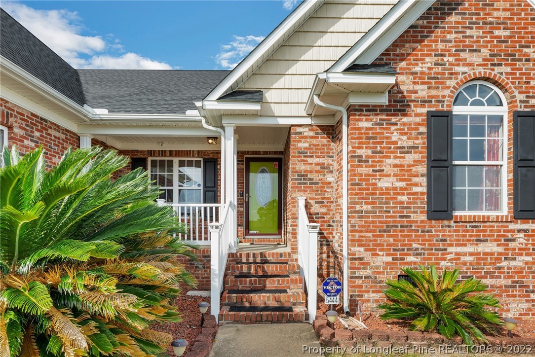 5444 Arnette Road Hope Mills, NC 28348 - Photo 6 of 34 Gallery Image 6