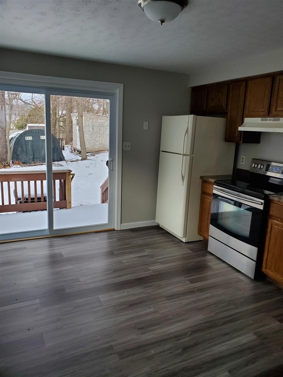 92 Hudson Street Manchester, NH 03103 - Photo 2 of 6 Gallery Image 2