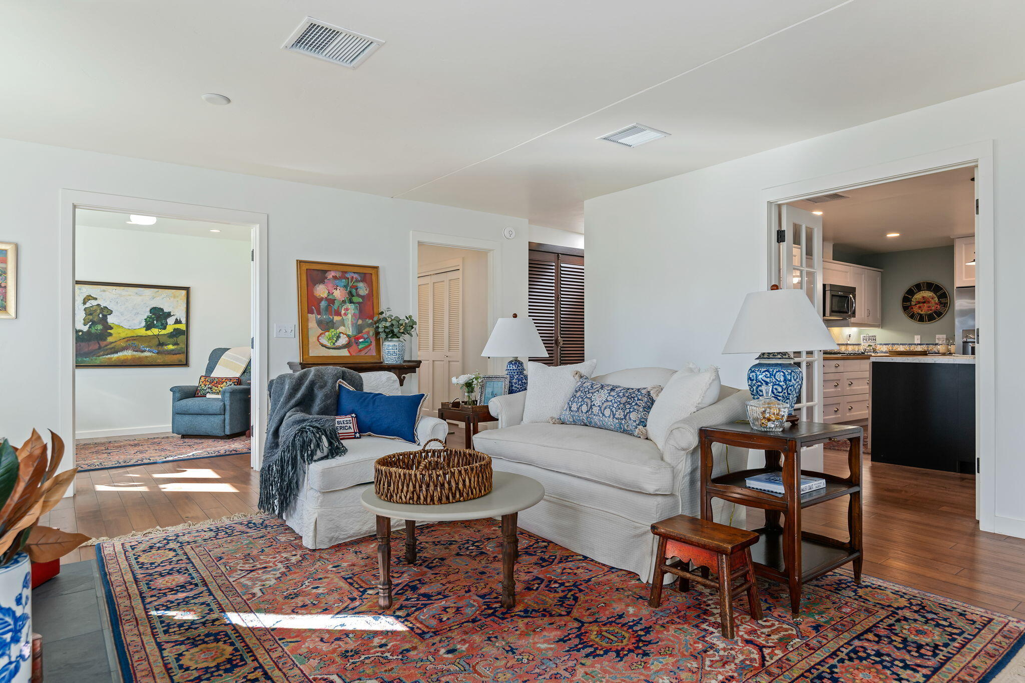 340 Old Mill Road, Unit 193 Santa Barbara, CA 93110 - Photo 13 of 42 15-Living Room