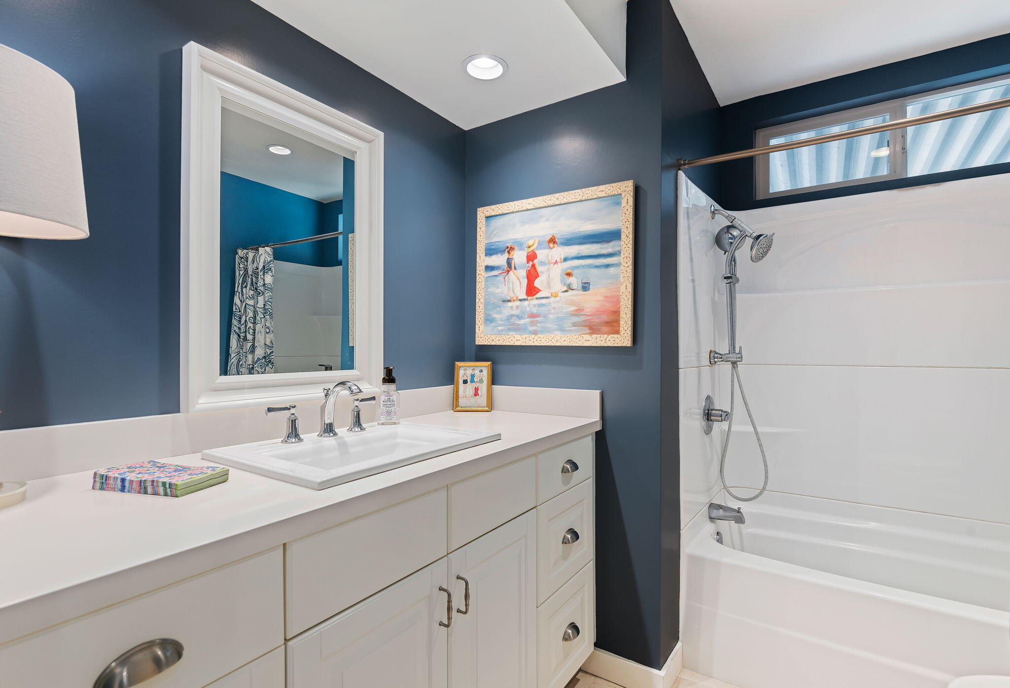 340 Old Mill Road, Unit 193 Santa Barbara, CA 93110 - Photo 31 of 42 33-Bathroom 2