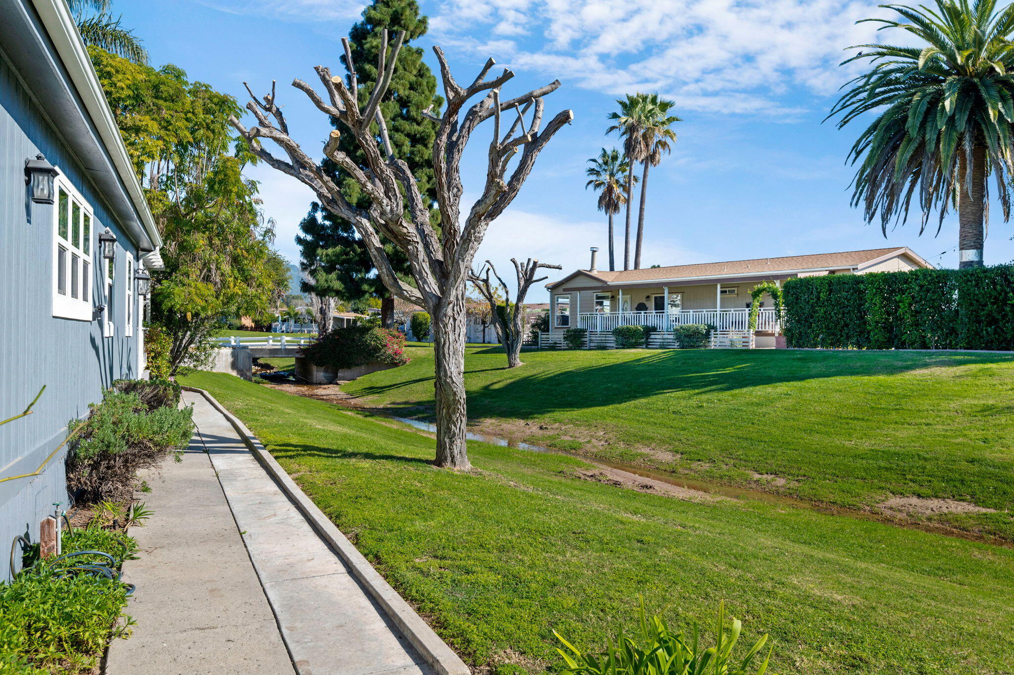 340 Old Mill Road, Unit 193 Santa Barbara, CA 93110 - Photo 5 of 42 05-Walkway
