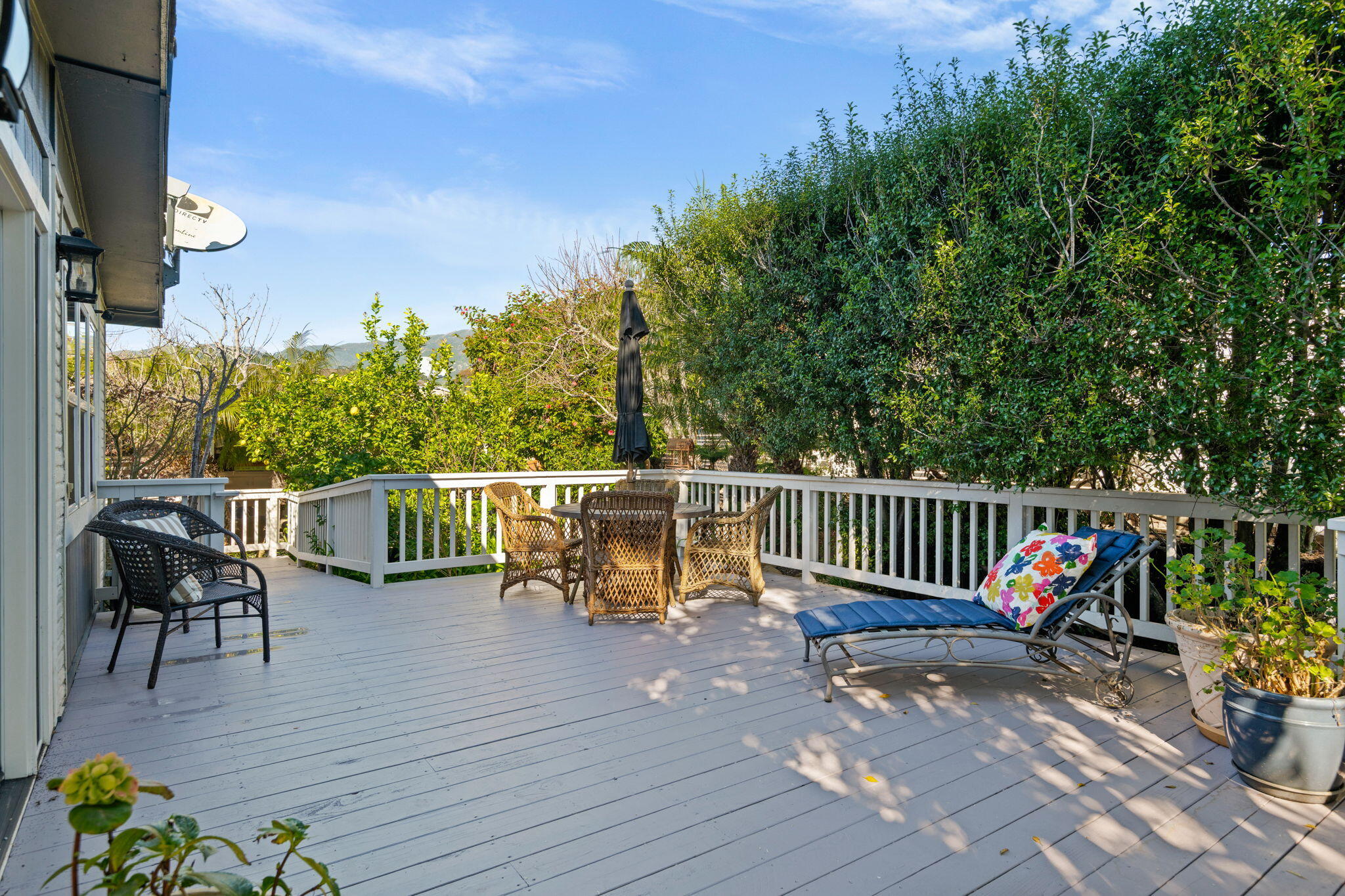 340 Old Mill Road, Unit 193 Santa Barbara, CA 93110 - Photo 7 of 42 07-Deck