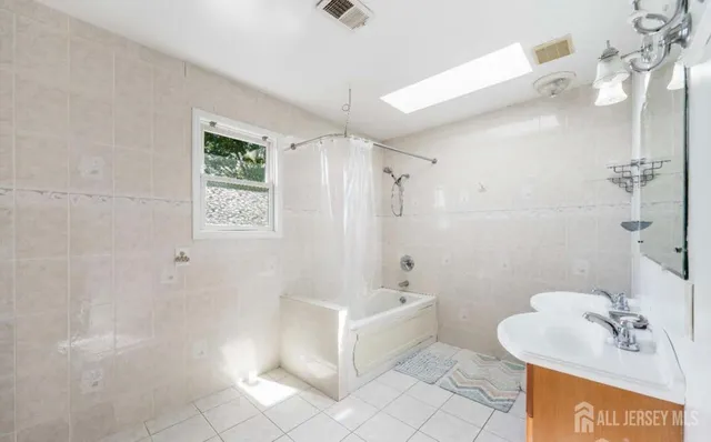 $4,000 | 117 Old Post Road, Edison, NJ 08817