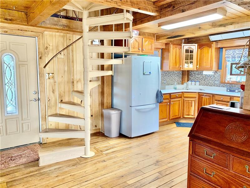 925 Monaca Road Monaca, PA 15061 - Photo 6 of 25 Gallery Image 6