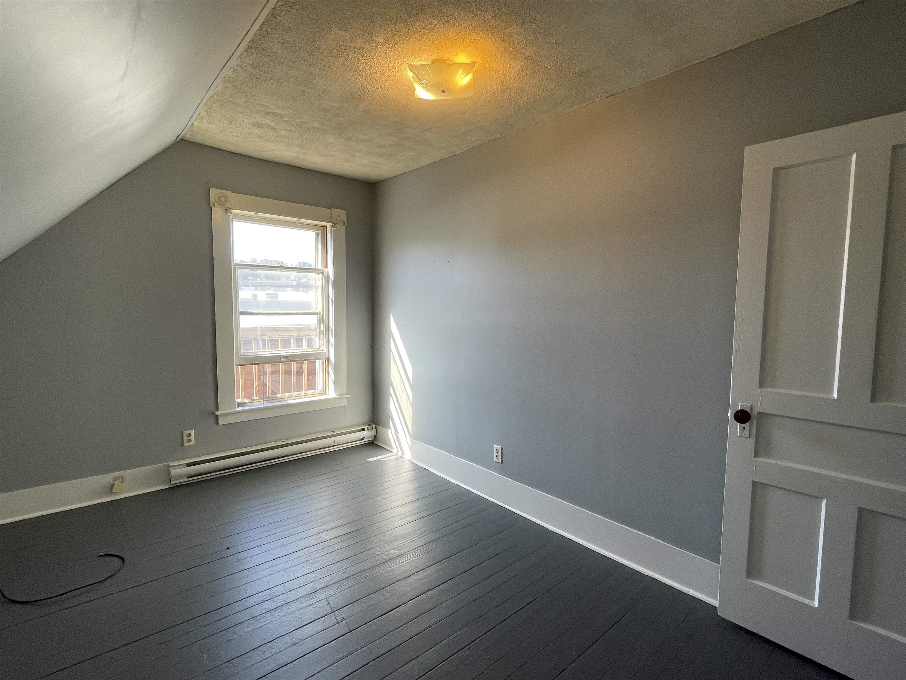 24 Jefferson Street Barre, VT 05641 - Photo 7 of 30