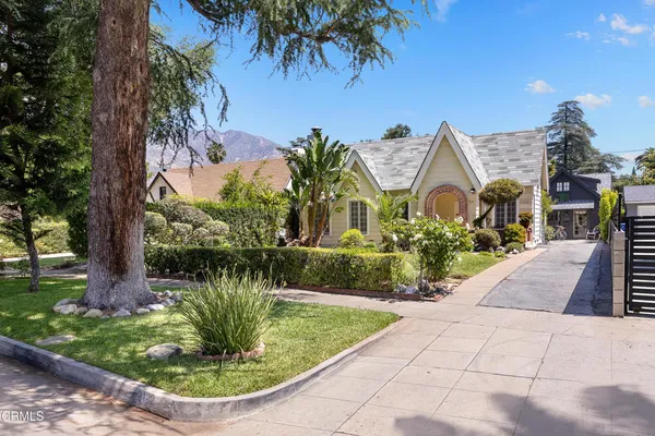$1,490,000 | 2120-2122 Navarro Avenue, Altadena, CA 91001