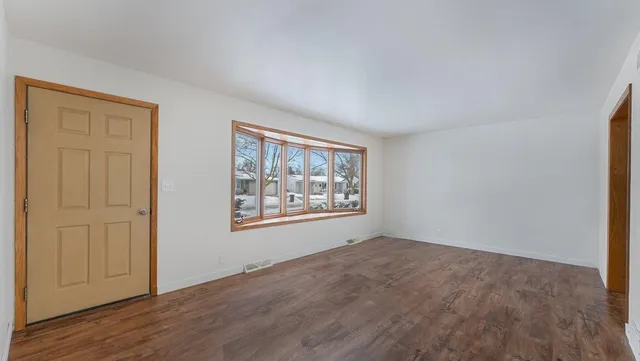 $189,900 | 316 Galles Drive, Redwood Falls, MN 56283