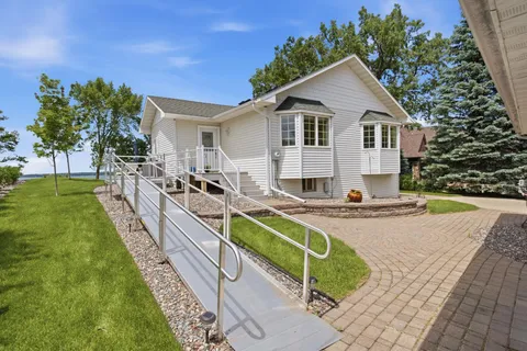 $1,100,000 | 11646 Indian Beach Road, Spicer, MN 56288
