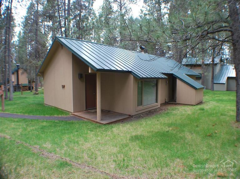 37 Ranch Cabin Road Sunriver, OR 97707 - Photo 3 of 21 Additional Photo