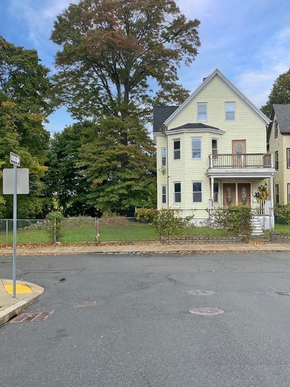 49-51 Callender Street Boston, MA 02124 - Photo 3 of 7 Gallery Image 3