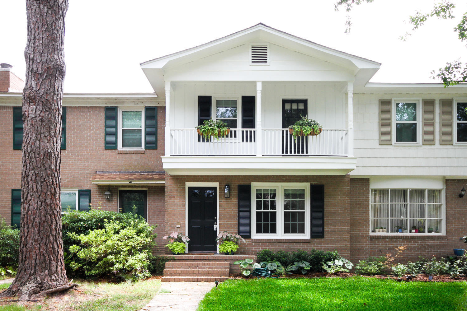 Entrance, 729 Harbor Lane