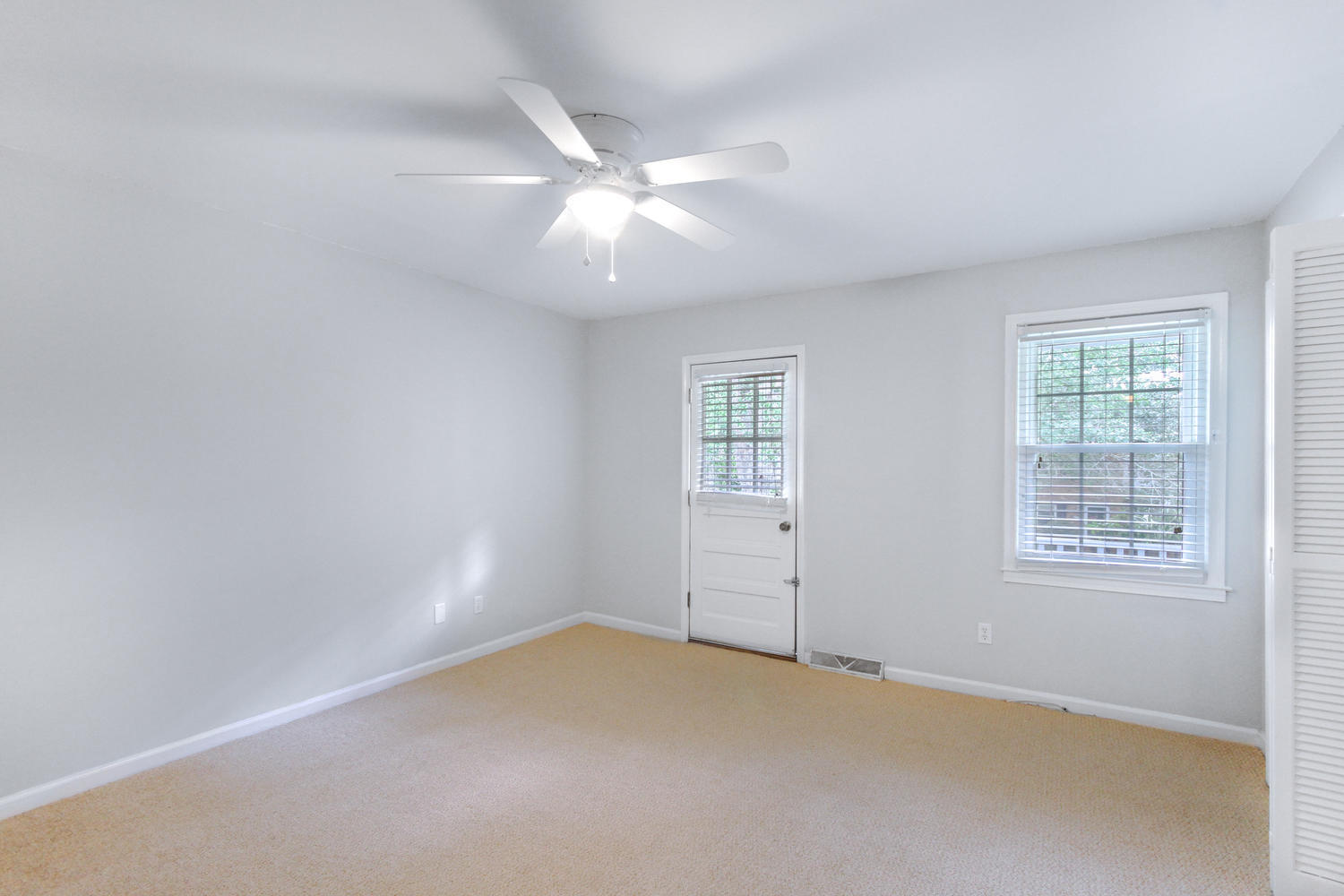729 Harbor Lane Mount Pleasant, SC 29464 - Photo 33 of 40 729 Harbor Lane Mount Pleasant-large-043