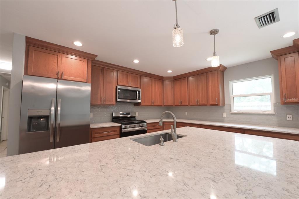 7616 Southwest 10 Avenue Gainesville, FL 32607 - Photo 3 of 28