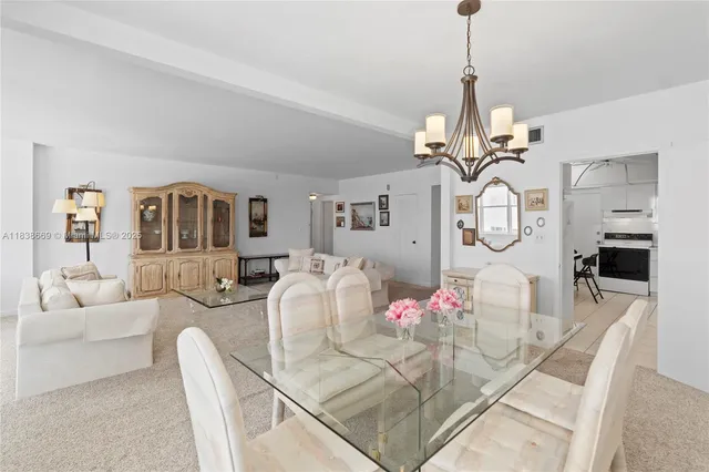 $499,000 | 5001 Collins Avenue, Unit 4G, Miami Beach, FL 33140