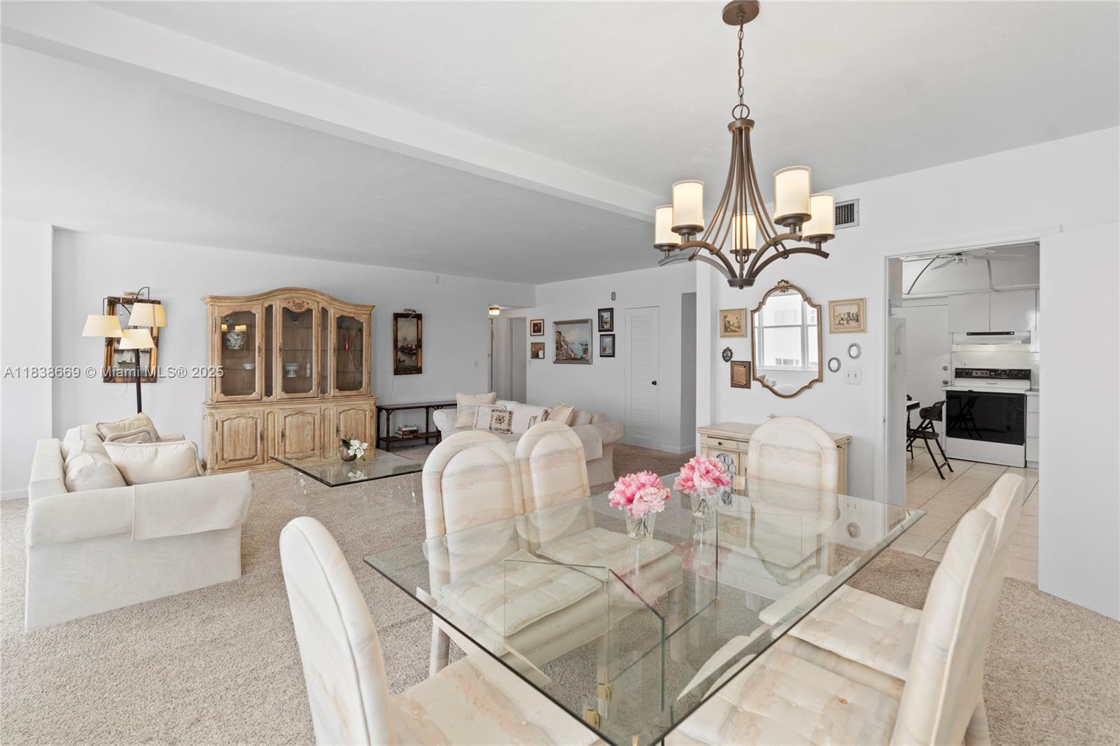 5001 Collins Avenue, Unit 4G Miami Beach, FL 33140 - Photo 12 of 30