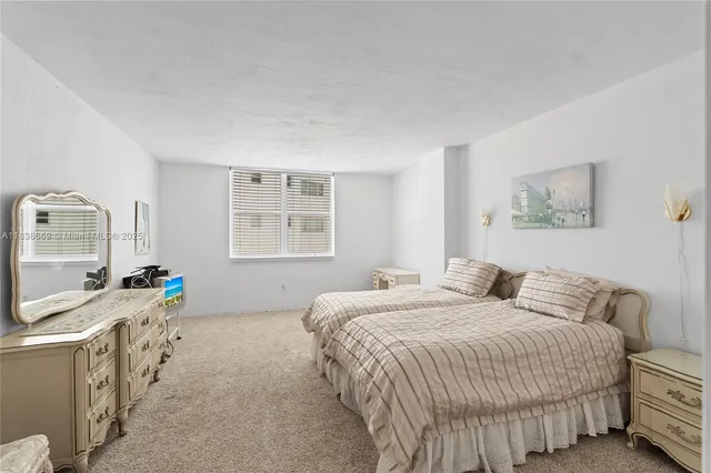 $499,000 | 5001 Collins Avenue, Unit 4G, Miami Beach, FL 33140